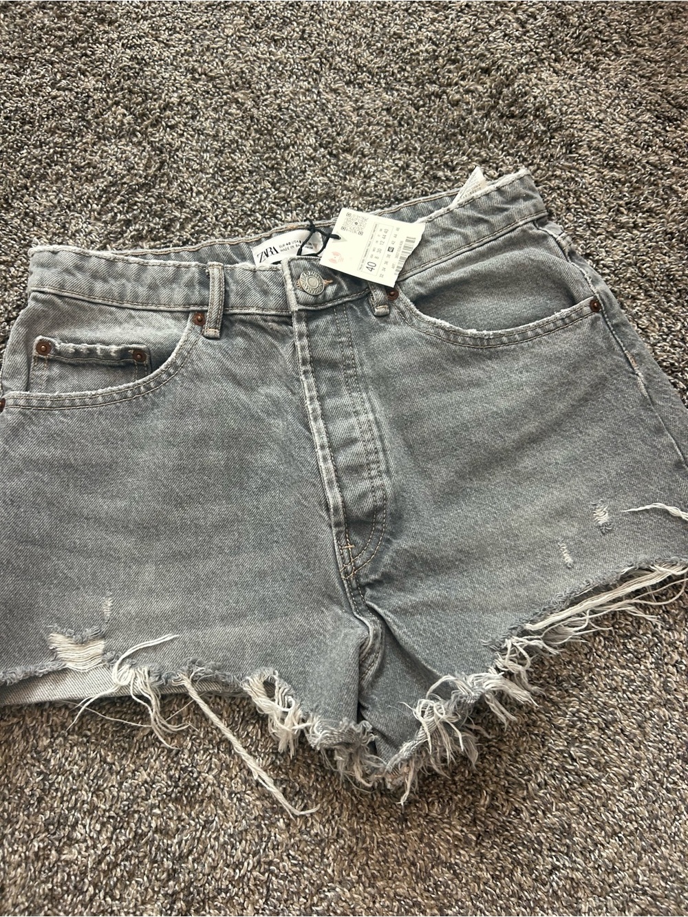 Zara Light Gray Distressed Denim Shorts